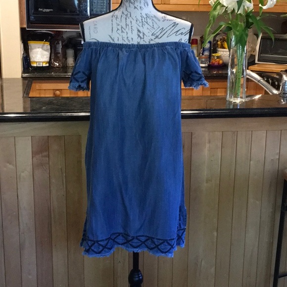 Bella Dahl Chambray Off Shoulder Mini Dress, S - Picture 5 of 8